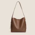 Bolso tipo cubo minimalista de cuero marrón de gran capacidad para el uso diario - Café