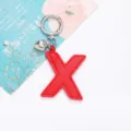 Stilvoller roter PU-Leder Schlüsselanhänger Buchstabe X mit Herzanhänger und Clip - Buchstabe X