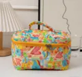 Colorful quilted cosmetic bag with rainbow hearts print and vibrant yellow zipper. - 25*16*16cm / Graffiti