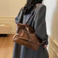 Vintage brown soft leather large capacity shoulder tote bag for commuting women - Brown