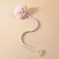 Dettaglio di un gioco per gatti a forma di nuvola in peluche con corda intrecciata - Circa 50cm / Nuvola Rosa