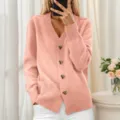 Elegante cárdigan de punto rosa con cuello en V para mujer con botones de corazón - Rosa