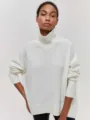 Pull col roulé oversize en détail, maille douce et confortable, manches longues, mode hiver. - S / Blanc