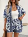 Blau-weißes Blumen-Zweiteiliges Set mit stilvoller Kurzarm-Cardigan und High-Waist-Shorts. - Geometrisches Muster 4