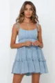 Sommer blau bedrucktes gestuftes Sommerkleid Damen, lässiger Strand Urlaub süß Spaghettiträger. - S / Kleider / Blaupunktstein