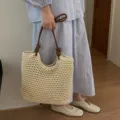 Borsa tote casual in maglia traforata beige con manici marroni per la spiaggia estiva - Bianco Sporco - Borsa Singola