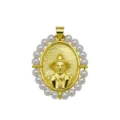 Colgante ovalado de latón chapado en oro 18k con relieve de hombre y perlas blancas - DN260809-G