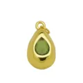Vue rapprochée d'un pendentif en forme de goutte plaqué or 18 carats avec zircon vert. - Pendentif Vert Émeraude Seul
