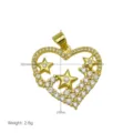 Detailansicht des vergoldeten Herzanhängers mit funkelnden Zirkonia und kleinen Sternen. - Stern-Herz-Form (Anhänger Ohne Kette)(DN260610-B) / Gold