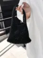 Schwarze handgemachte Häkel-Baumwollseil-Mini-Handtasche für Damen Strand Urlaub Alltag - Schwarz