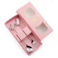 Schattige roestvrijstalen kattenlepel en vork set in roze geschenkdoos variant voor dessert - 304 roestvrijstalen wenkende kat lepel- & vorkset in roze doos - Naturel