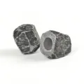 Bouchon de flacon de parfum de luxe texture pierre naturelle, style mineral noir filete - Obsidienne (Style Pierre Brute)