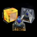 Natürliches Kristallkies-Pyramiden-Ornament mit Harz-Kristallkugel für schöne Heimdekoration. - E1 Lapislazuli + Stahlring + Obsidian Stil / Einzelstück