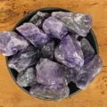 Natural raw purple crystal stone cluster specimen for home office decor and aromatherapy use - Deep Amethyst Raw Stone / 2-3cm 100g