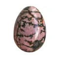 Uovo di pietra di cristallo naturale, uovo di massaggio minerale in rodonite rosa, gemma. - Rodocrosite