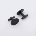 Gros plan détail de boutons de manchette ronds élégants en acier inoxydable noir pour hommes. - Style Ovale (GB0001-2-BL)