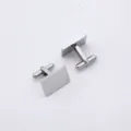 Vue détaillée de boutons de manchette rectangulaires en acier inoxydable poli pour hommes - Style Rectangle (GB0001-2-SI)