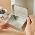 Silberne Klappdeckel Blechdose für Snacks Werkzeuge Aufbewahrung, Hand gehalten Hauptbild - Klappdeckel Rechteckig / 130x80x55mm / Silber