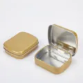 Mini boîte de rangement en métal doré avec couvercle, étui à pilules de bonbons à la menthe. - Couvercle Charnière / 60x47x15mm / Or Brillant
