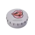 Petite boîte de rangement ronde en métal avec joli motif de lèvres de dessin animé. - Boîte click-clack 55x20 mm E - Lèvres rouges
