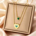 Collar dorado de doble capa con colgantes de corazón verde y pedrería blanca - Collar Corazón Gema Verde (N-45)