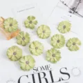 Kunstmatige groene bloemhoofdjes voor DIY-knutselen, huwelijksdecoratie en haaraccessoires. - Lichtgroen
