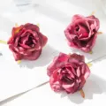 Kleine kunstmatige rozenkop zijden bloem in donkerroze, ideaal voor knutselen en decoratie. - Watermeloen Rood