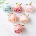 Bunte künstliche Seide Rosenköpfe künstliche Blumen für DIY Hochzeit Party Dekor - Mehrfarbig
