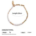 Primo piano dell'elegante bracciale con perle e catena in metallo, finiture curate. - Stile Splicing Catena di Metallo a Doppio Strato di Moda (2008ZK07949SL)