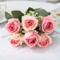 Kunstmatige roze rozenboeket met groene bladeren, perfect voor thuisdecoratie en bruiloften. - Roze