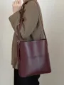 Minimalist PU Leather Bucket Bag Burgundy Casual Shoulder Crossbody Bag Large Capacity - Burgundy