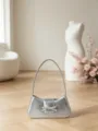 Bolso baguette plateado para mujer, elegante bolso de hombro minimalista con bonito lazo. - Plateado