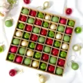 3cm 49Stk Christbaumkugeln Box Set glänzend Glitzer rot grün gold Weihnachtsbaum Deko - Rot Grün Gold Mix (103A) / 49-teiliges Set