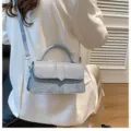 Light blue women fashion shoulder handbag versatile commuter stylish leather crossbody bag - Contrast Blue