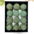 12er Set 8cm Vintage Grüne Weihnachtskugeln Christbaumschmuck mit goldenen Relief Mustern - 12er Set / Retro Grün Stil (MJFG812-4)