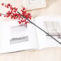 Branches de baies rouges artificielles pour décoration de maison, arrangement floral de fêtes. - Petites branches de houx