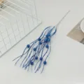 Blaues Glitzer Weihnachts-Zweig Deko-Detail, künstlicher Blumenstiel mit glitzernden Kugeln. - 15-Gabel Drahtkugel Zweig / Blau