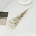 Goldener Glitzer-Beeren Weihnachtszweig, funkelnde dekorative Blumen-Auswahl für Feste. - 12-Gabel Glitzerkugel Zweig / Gold