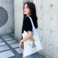 Lässige Canvas Tragetasche für Damen, japanischer Stil Schultertasche, große Handtasche - Strohhut Mädchen-Weiß (Westentasche)