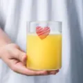 Transparante glazen bekers met rood hartmotief, hittebestendige sapbeker voor dagelijks gebruik. - 301-400ml / Recht hartjesglas