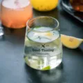 Transparant glas met opdruk, ideaal voor koude dranken, smoothies en dagelijks gebruik. - Lage zwarte letters