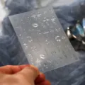 Adesivi per unghie totem scuro argento con motivi a farfalla e stella modello M1525 - Totem Oscuro Stampa Argento (M1525) / Stampa a caldo