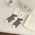 Chaussettes Longues Femme Coton Noir Blanc Carreaux Chat Broderie Chaud Hiver Style - Taille unique / Blanc