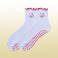 Chaussettes de yoga pilates mi-mollet pour femmes blanches avec broderie cœur rose et grips. - Taille unique / Cœur à Bordure Festonnée Rose