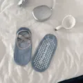 Chaussettes de yoga pilates antidérapantes pour femmes avec brides croisées et picots d'adhérence. - Taille unique / Bleu
