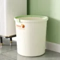Petite poubelle en plastique 12L avec cercle de pression et motif d'ours pour cuisine salon. - 12L / Blanc