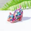 Colorful crystal crushed stone resin cat figurine desktop home office decor ornament - Multicolor Shell