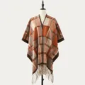 Stylish women's plaid tassel poncho, warm open front cloak wrap for autumn and winter seasons. - Urban Style Caramel