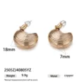 Boucles d'oreilles créoles texturées en métal doré, élégants bijoux tendance pour femmes. - Texture Nervurée Dorée (2505ZJ40805YZ)