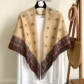 Retro elegant printed square scarf for women, lightweight vintage geometric silk feel shawl. - 9